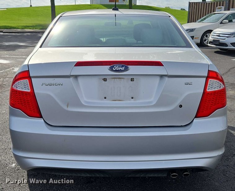 image for item ED2095 2012 Ford Fusion SE 