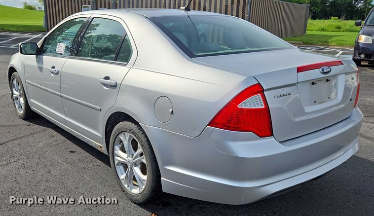 image for item ED2095 2012 Ford Fusion SE 