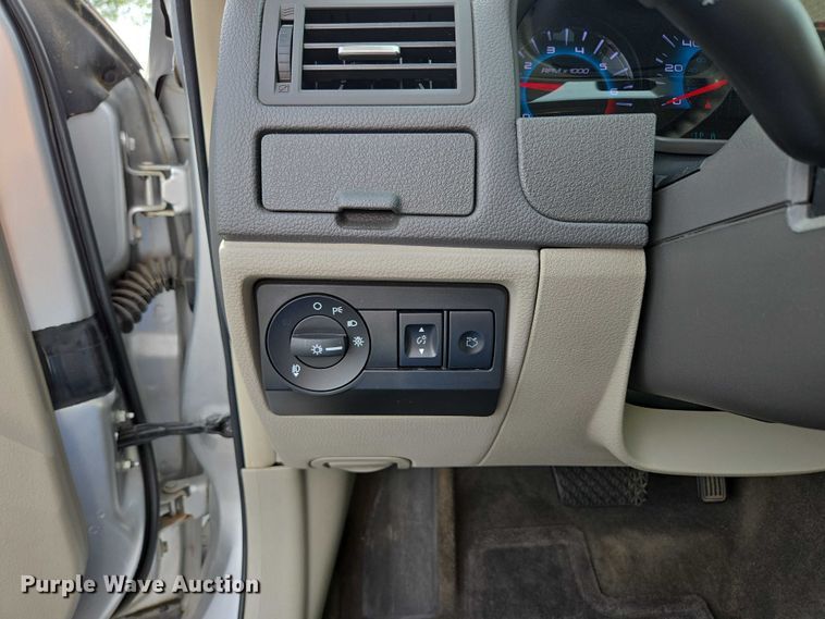 image for item ED2095 2012 Ford Fusion SE 