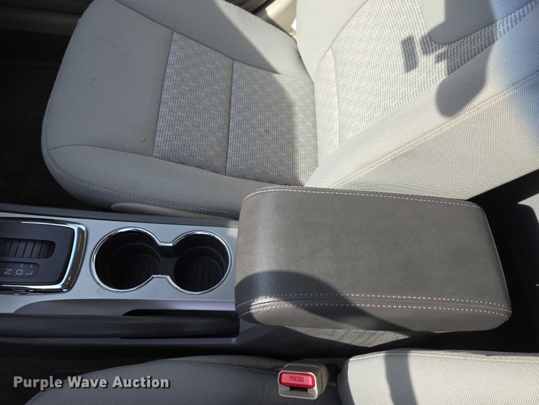 image for item ED2095 2012 Ford Fusion SE 