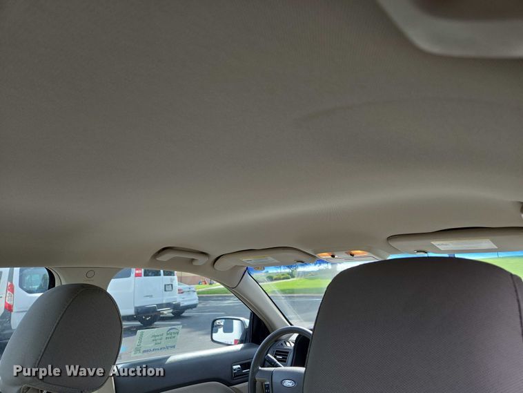 image for item ED2095 2012 Ford Fusion SE 
