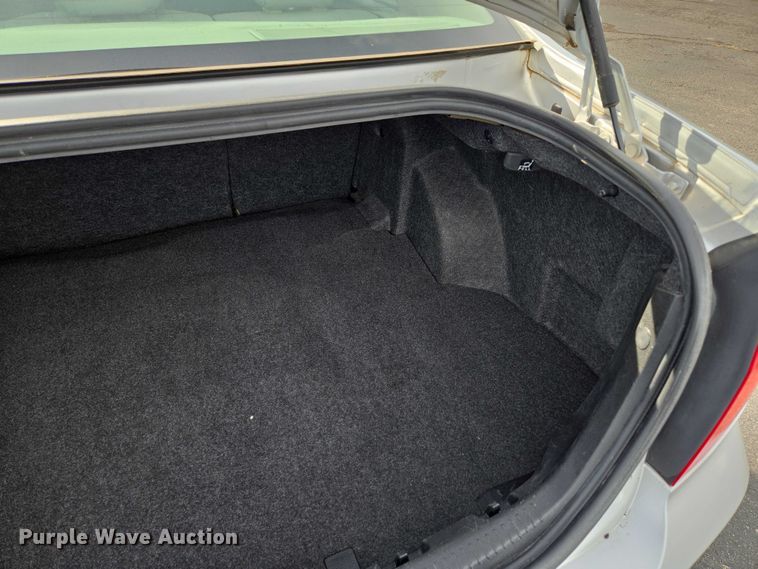 image for item ED2095 2012 Ford Fusion SE 