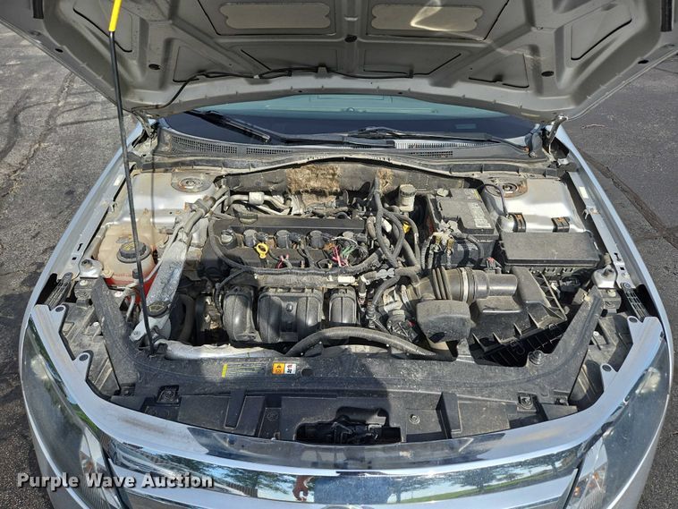 image for item ED2095 2012 Ford Fusion SE 