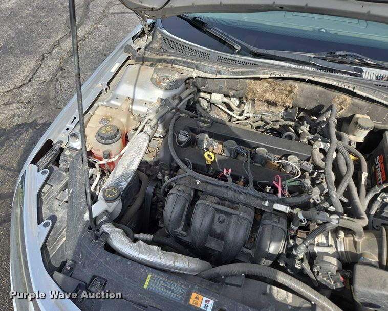 image for item ED2095 2012 Ford Fusion SE 