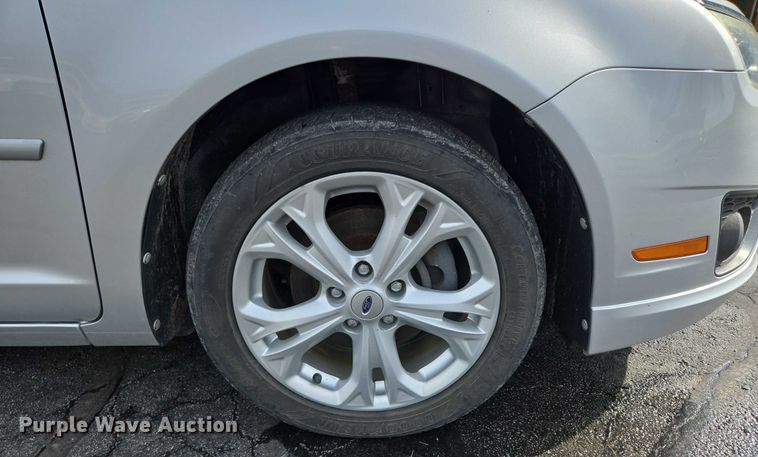 image for item ED2095 2012 Ford Fusion SE 