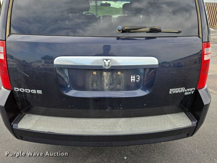 image for item ED2098 2010 Dodge Grand Caravan SXT van