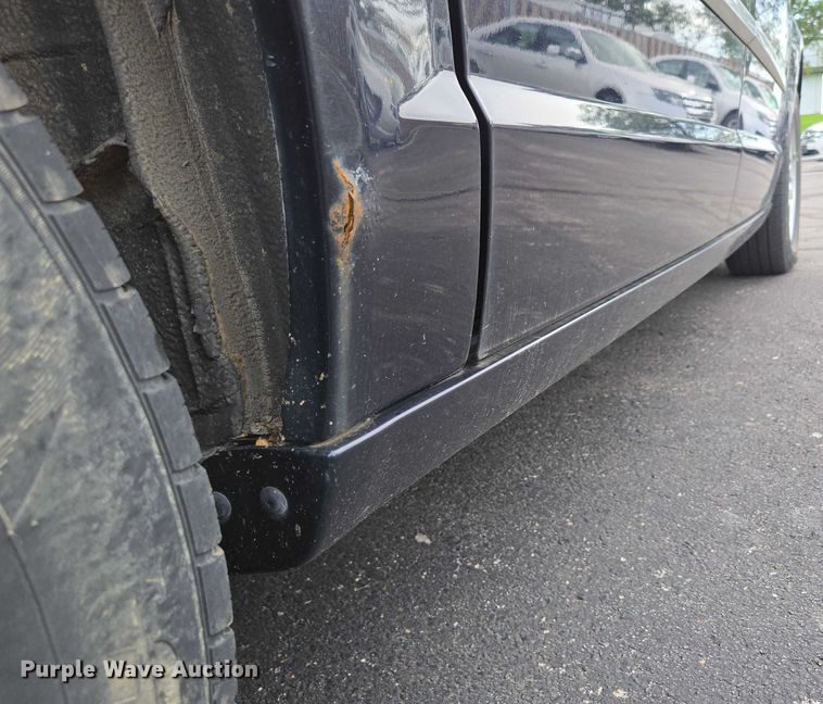 image for item ED2098 2010 Dodge Grand Caravan SXT van