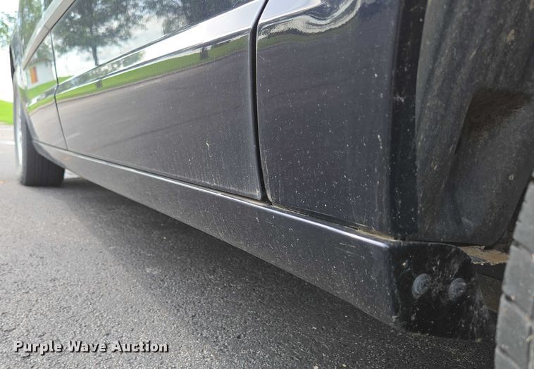 image for item ED2098 2010 Dodge Grand Caravan SXT van