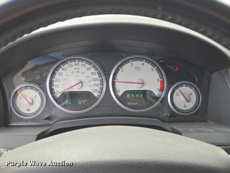 image for item ED2098 2010 Dodge Grand Caravan SXT van