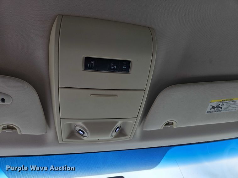 image for item ED2098 2010 Dodge Grand Caravan SXT van