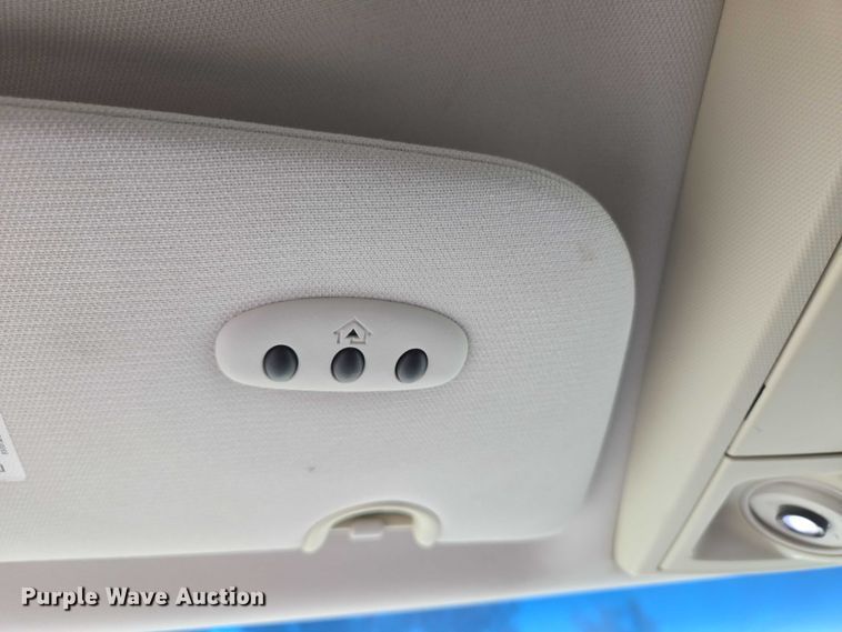 image for item ED2098 2010 Dodge Grand Caravan SXT van