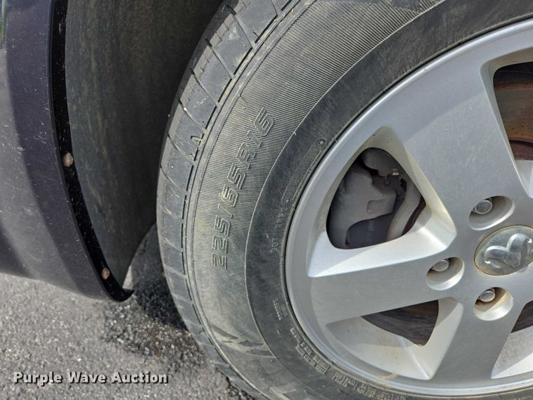 image for item ED2098 2010 Dodge Grand Caravan SXT van