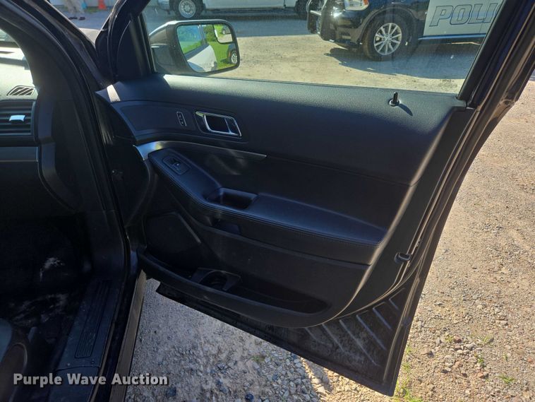 image for item ED2101 2017 Ford Explorer  SUV