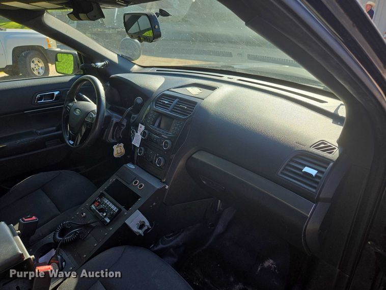 image for item ED2101 2017 Ford Explorer  SUV