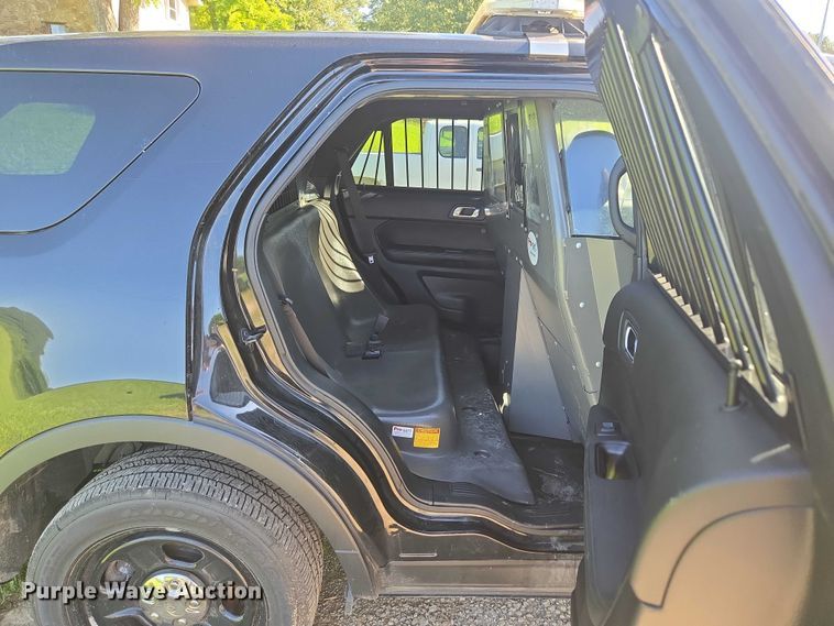 image for item ED2101 2017 Ford Explorer  SUV