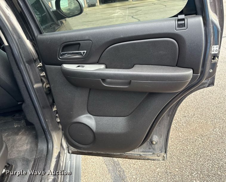 image for item ED4223 2011 Chevrolet Tahoe Police SUV