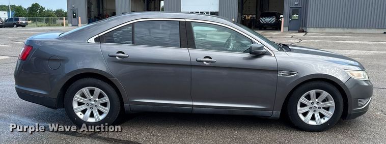 image for item ED4226 2011 Ford Taurus 