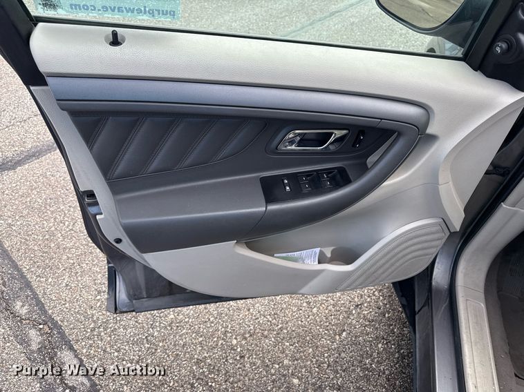 image for item ED4226 2011 Ford Taurus 