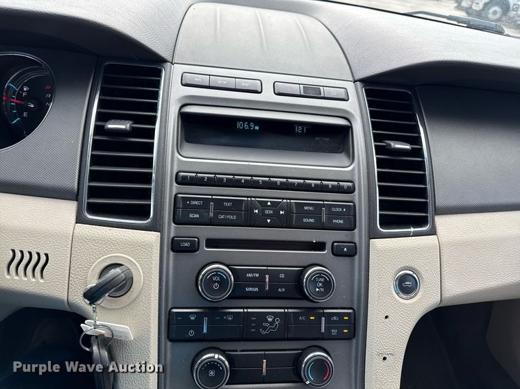 image for item ED4226 2011 Ford Taurus 