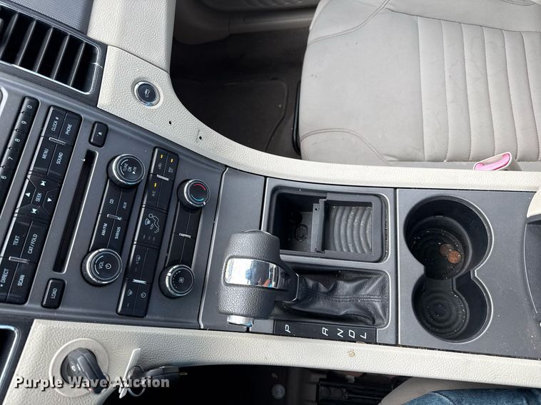 image for item ED4226 2011 Ford Taurus 