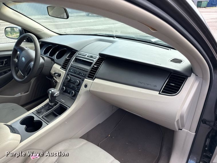 image for item ED4226 2011 Ford Taurus 