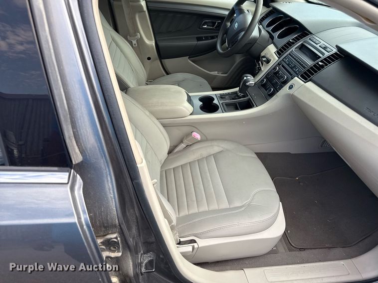 image for item ED4226 2011 Ford Taurus 