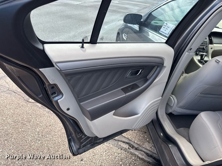 image for item ED4226 2011 Ford Taurus 