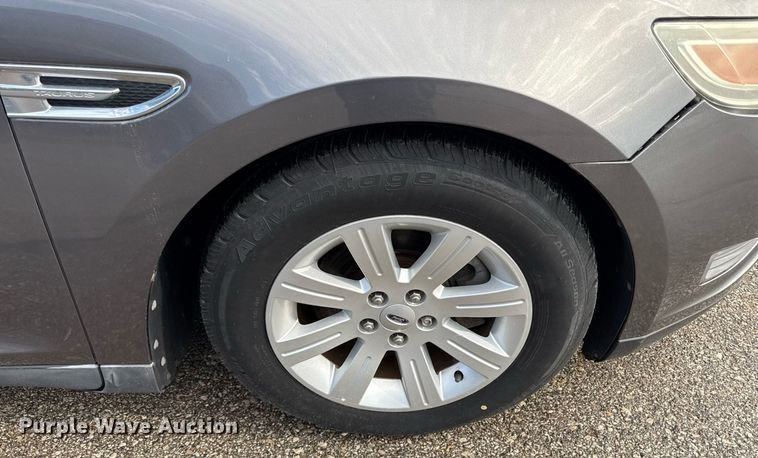 image for item ED4226 2011 Ford Taurus 