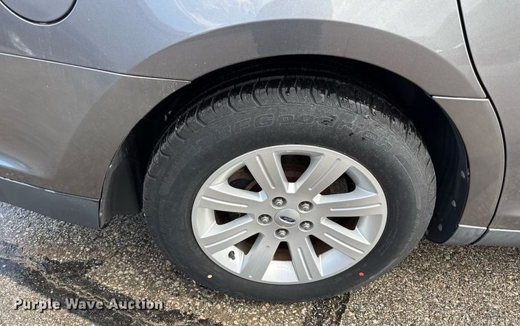 image for item ED4226 2011 Ford Taurus 