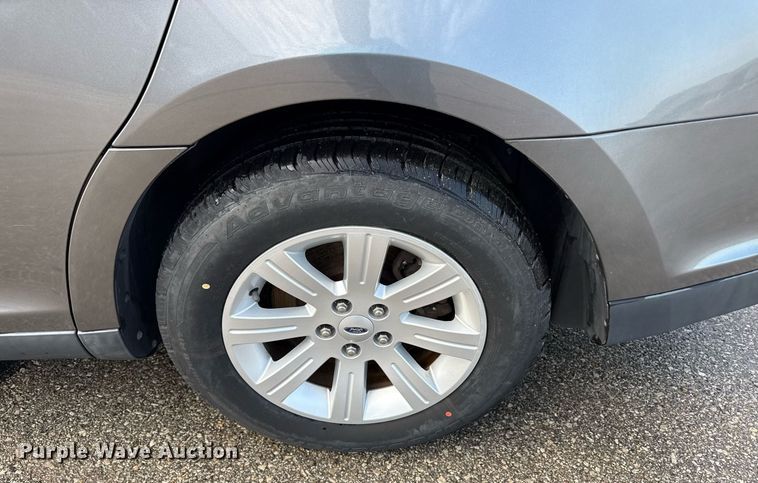 image for item ED4226 2011 Ford Taurus 