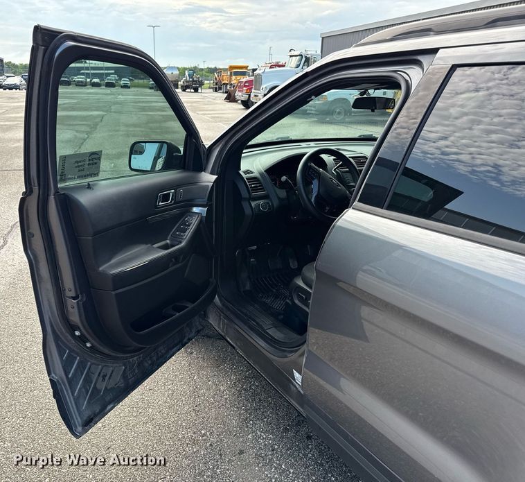 image for item ED4227 2018 Ford Explorer Police Interceptor  SUV