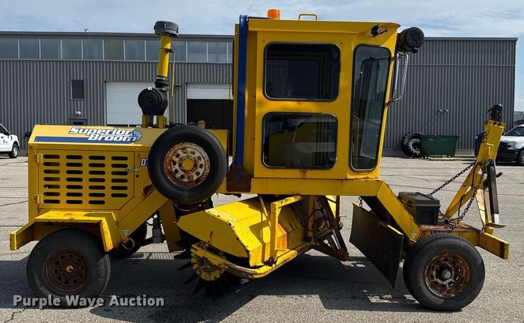 image for item ED4232 Superior DT80-J broom