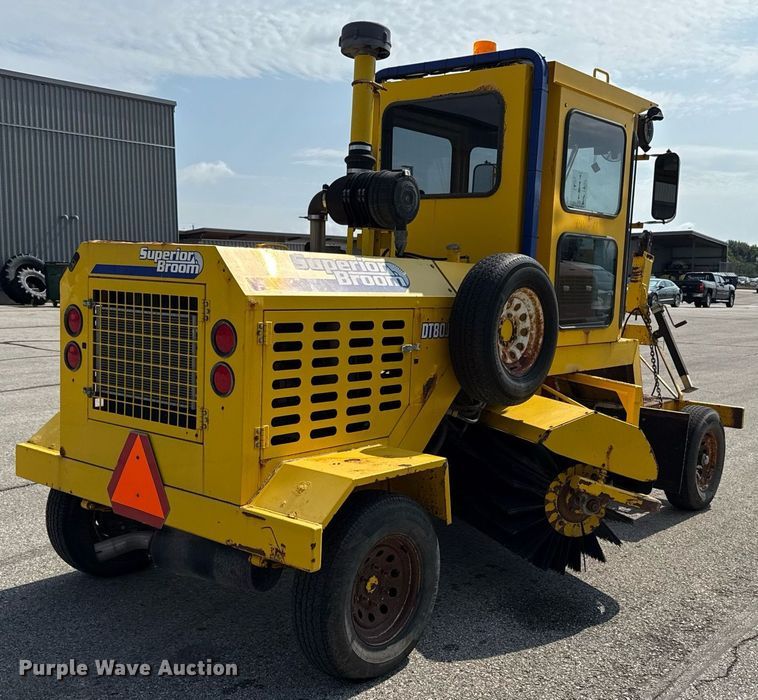 image for item ED4232 Superior DT80-J broom