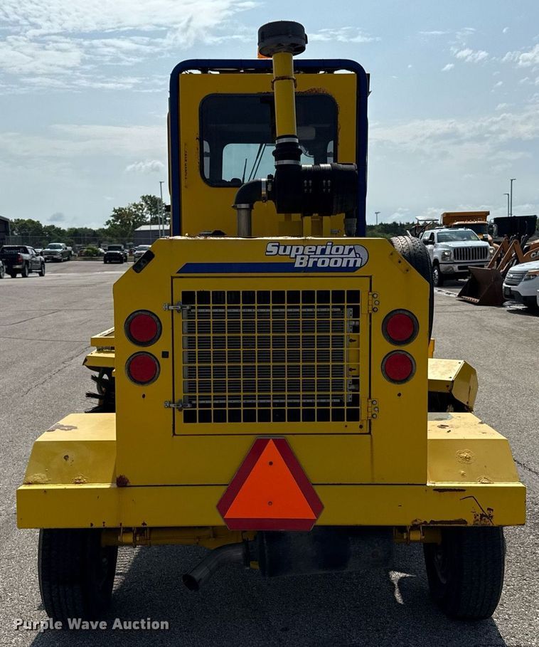 image for item ED4232 Superior DT80-J broom