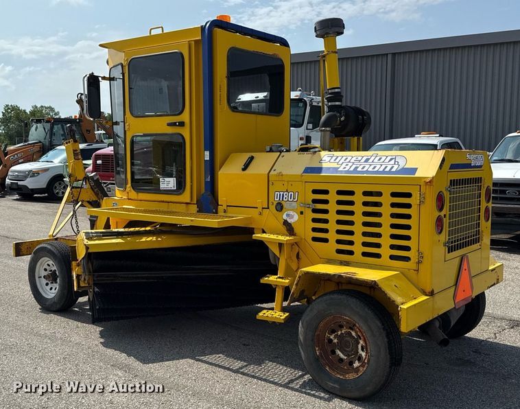 image for item ED4232 Superior DT80-J broom