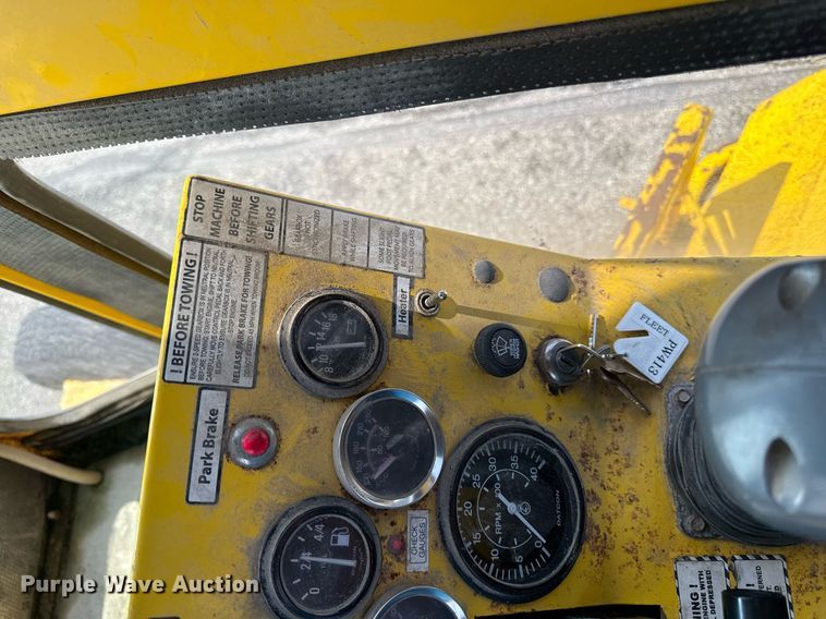 image for item ED4232 Superior DT80-J broom