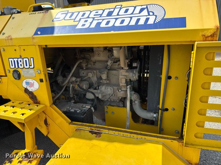 image for item ED4232 Superior DT80-J broom