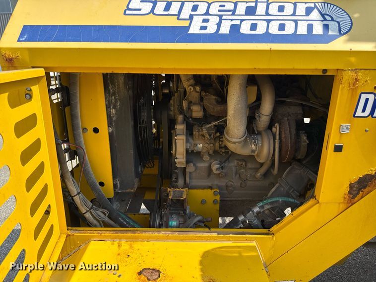 image for item ED4232 Superior DT80-J broom