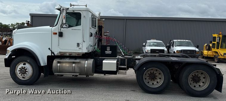 image for item ED4235 2007 International 5900i semi truck