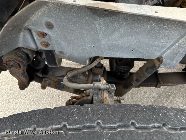 image for item ED4235 2007 International 5900i semi truck