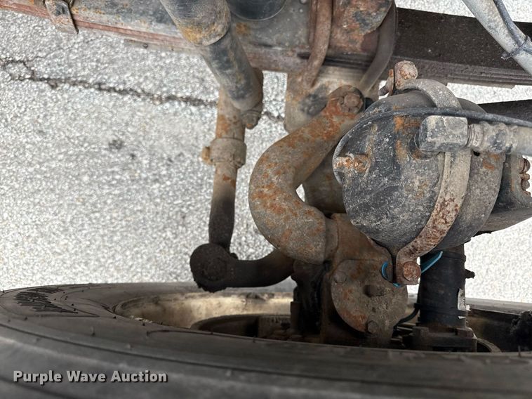 image for item ED4235 2007 International 5900i semi truck