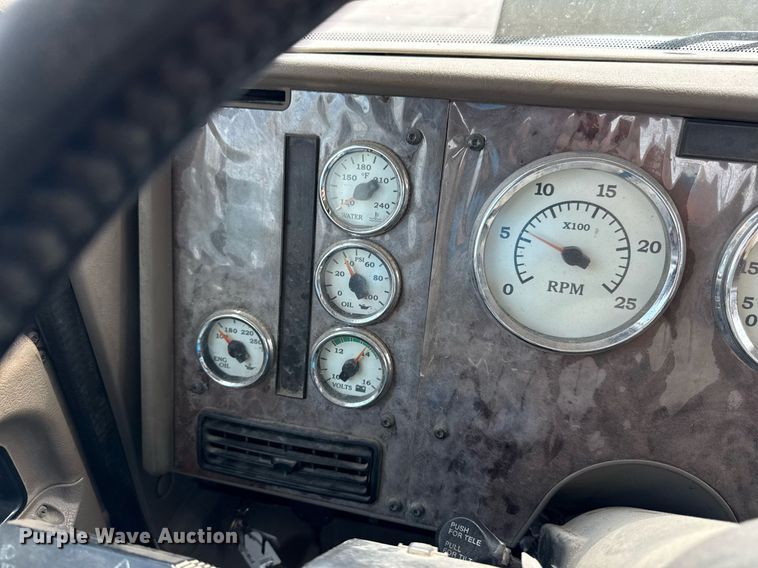 image for item ED4235 2007 International 5900i semi truck