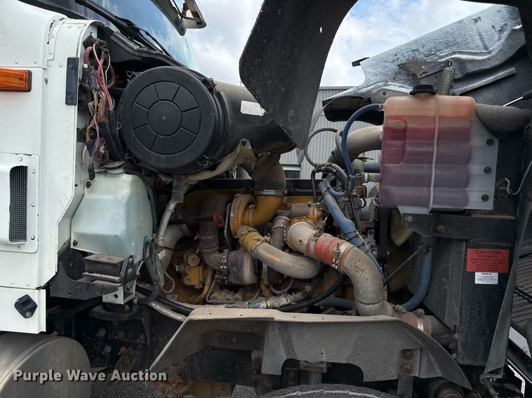 image for item ED4235 2007 International 5900i semi truck