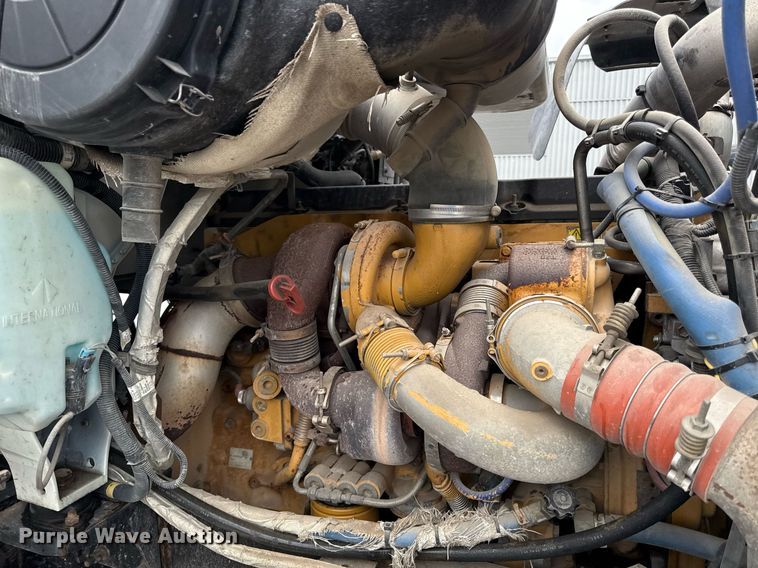 image for item ED4235 2007 International 5900i semi truck