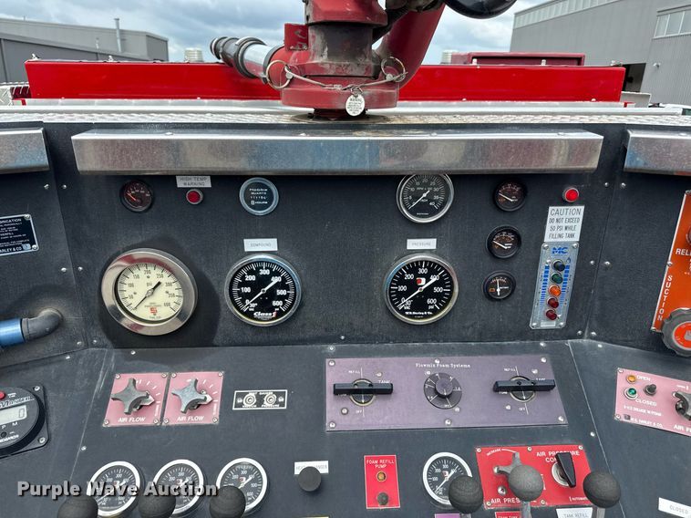 image for item ED4236 1994 International 4900 pumper fire truck