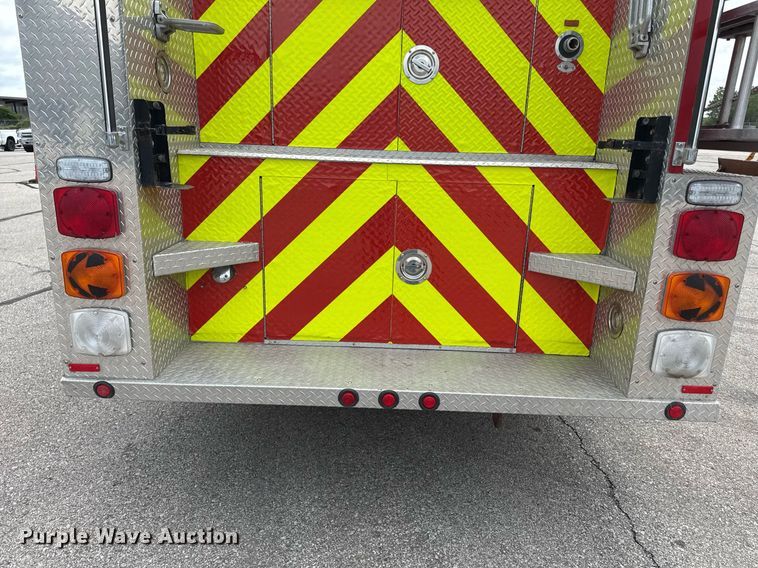 image for item ED4236 1994 International 4900 pumper fire truck