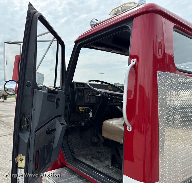 image for item ED4236 1994 International 4900 pumper fire truck