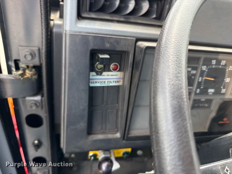 image for item ED4236 1994 International 4900 pumper fire truck