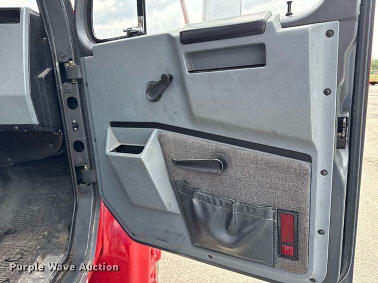 image for item ED4236 1994 International 4900 pumper fire truck