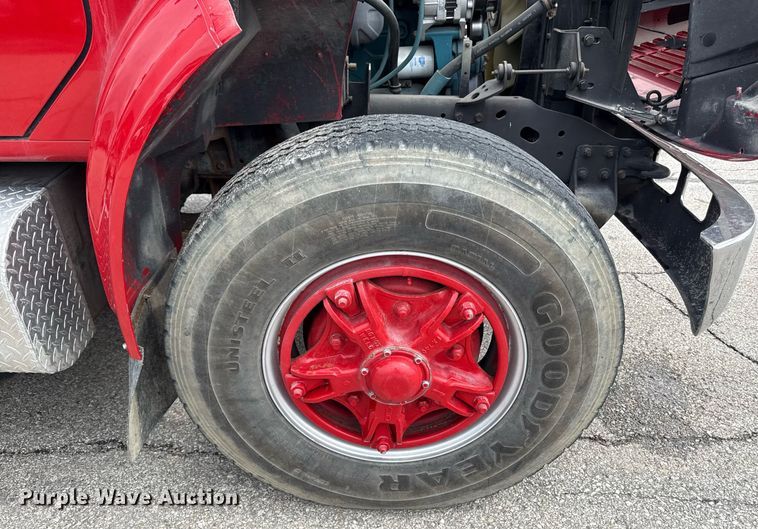 image for item ED4236 1994 International 4900 pumper fire truck